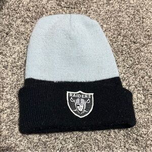 Two-Tone Raiders Beanie